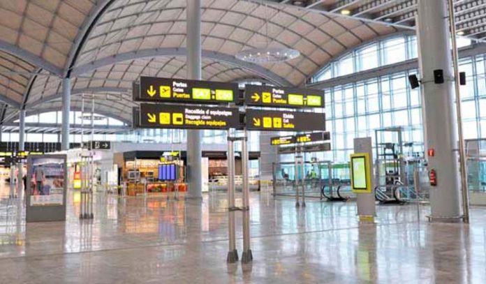 AENA SPENDS ONE MILLION EUROS REPAIRING AIRPORT LEAKS - The Leader ...