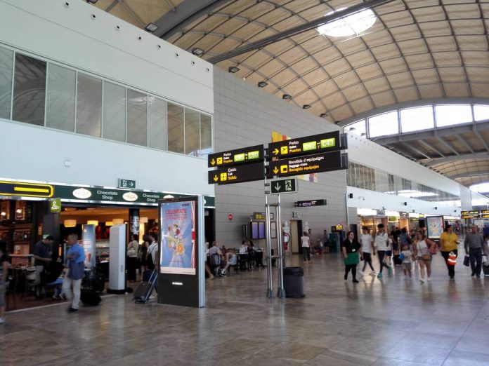 20160901-AIRPORT-THIEVES-ARRESTED