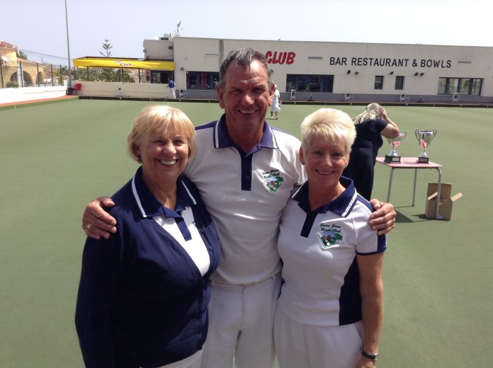 (de izq. a der.: Jan Phillips, Alan Phillips, Velia Wood)