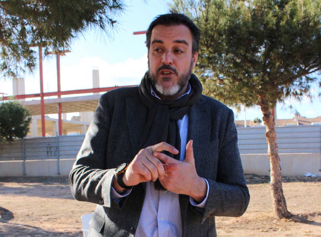 Orihuela adviser López Bas returns to Congress
