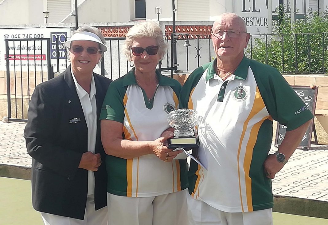 CONGRATULATIONS to El Cid's Halina and Paul Leeder WINNERS of the Trevor Wearn Memorial Rose Bowl Mixed Pairs.