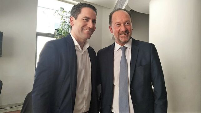 PP-nestleder Teodoro García Egea med Emilio Bascuñana