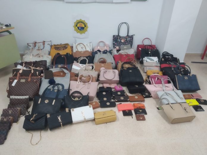 los-montesinos-falsificaciones-incautadas-julio-2019-2 Los Montesinos continues its fight against counterfeit goods