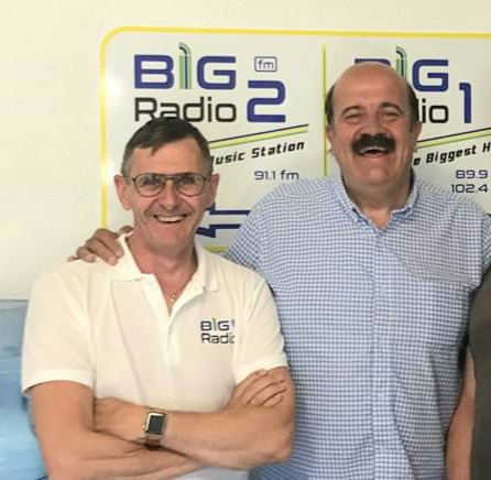 First week of leukaemia treatment over for Villamartin snooker ace Willie Thorne, pictured here with Big FM owner Rickie Sparks