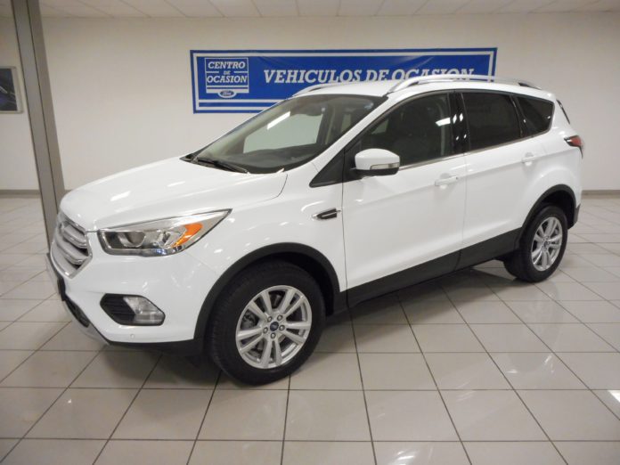 Coche en venta: Ford Kuga Diésel Manual 2016 (000004)
