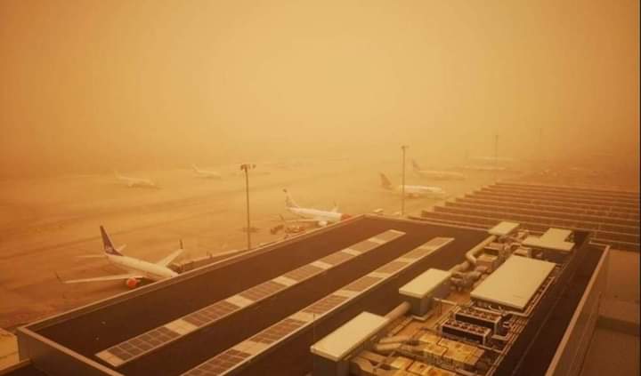 Sandstorm - Calima - at the closed airport.