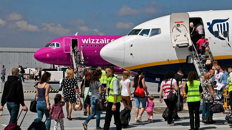 Which Magazine has slammed Ryanair and Wizz