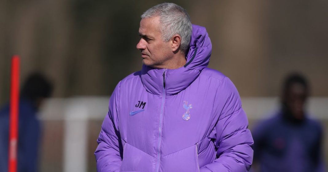 Tottenham boss Jose Mourinho has apologised after taking a training session in a London park
