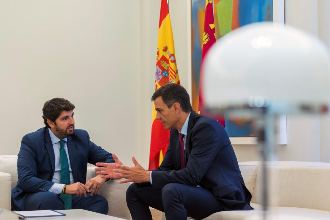 López Miras wants to meet Pedro Sánchez to talk about the Mar Menor