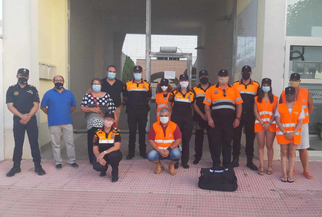 San Fulgencio Local Police and Civil Defense get 3 defibrillators