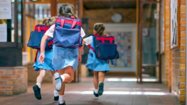 Schools unlikely to open in Spain as planned