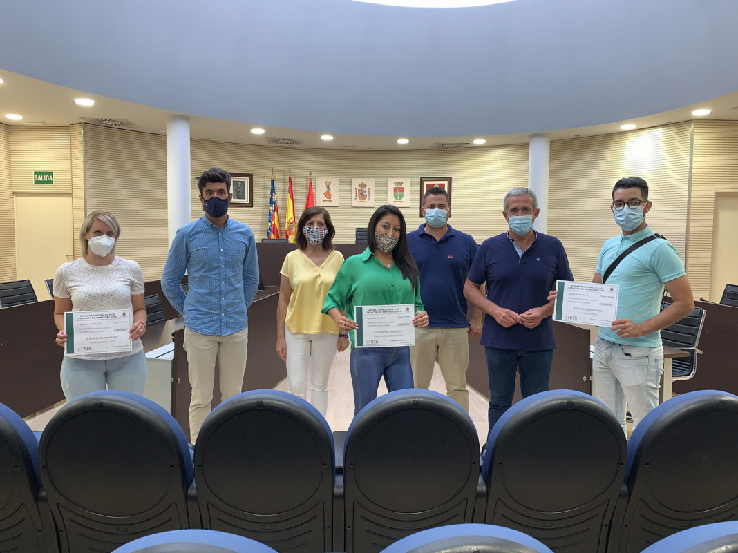 IMG_8296 Entregados 50,000 euros a 33 emprendedores de Horadada