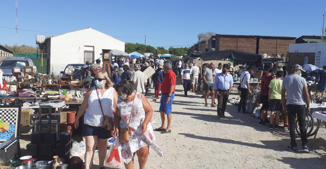 Moncayo market busy with stallholders and footfall. Photo: Andrew Atkinson.