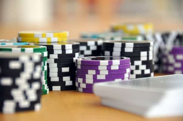Helping Hand for Poker Players with a Gambling Problem
