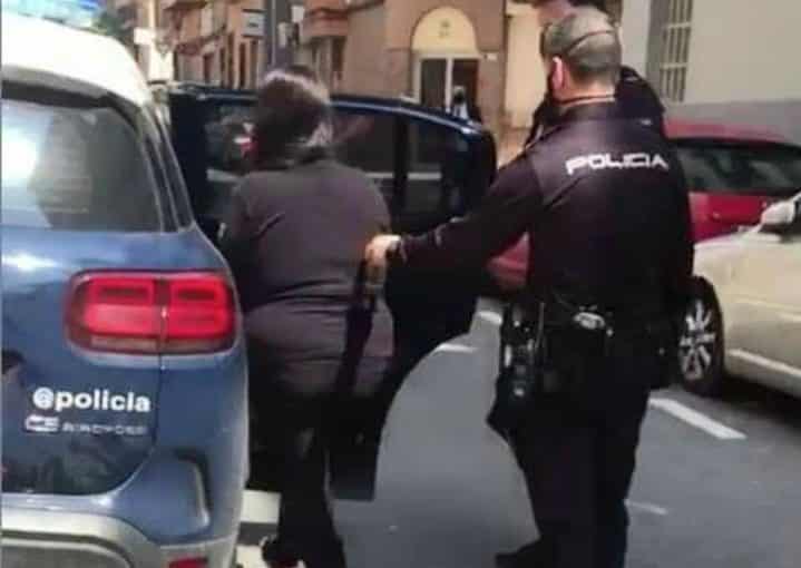 Arrested under Alicante Investigating Court of the Guard.