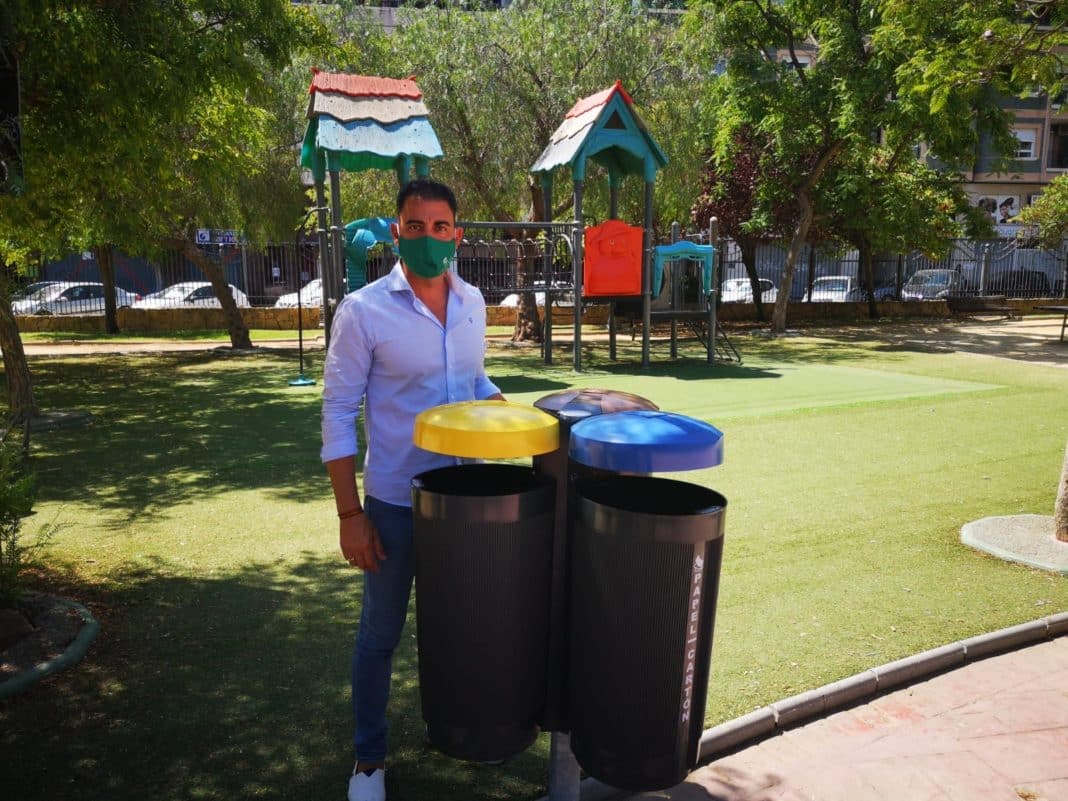 Recycling bins installed in Orihuela playgrounds