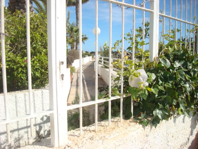 Blokkert gangveiport La Regia Aguamarina Bellavista