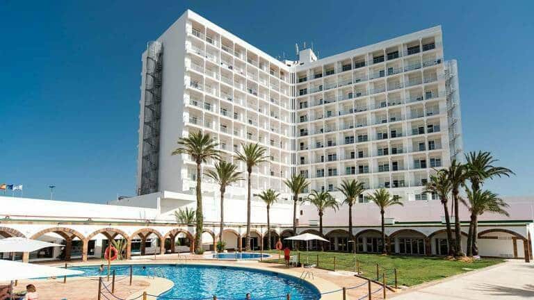 Food poisoning outbreak in La Manga’s Doblemar Hotel affects 79 people