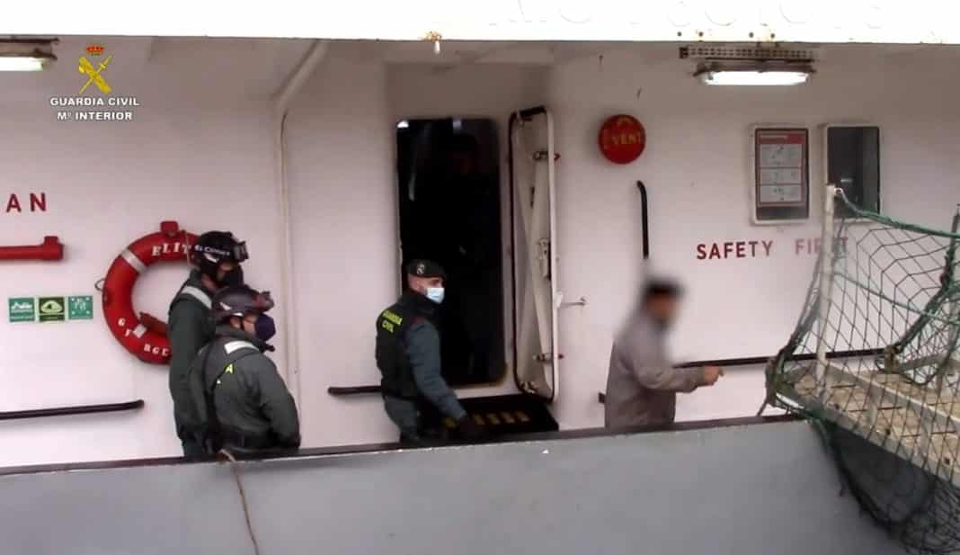 Guardia Civil Human trafficking bust on cargo ship carrying animal feed to Cartagena