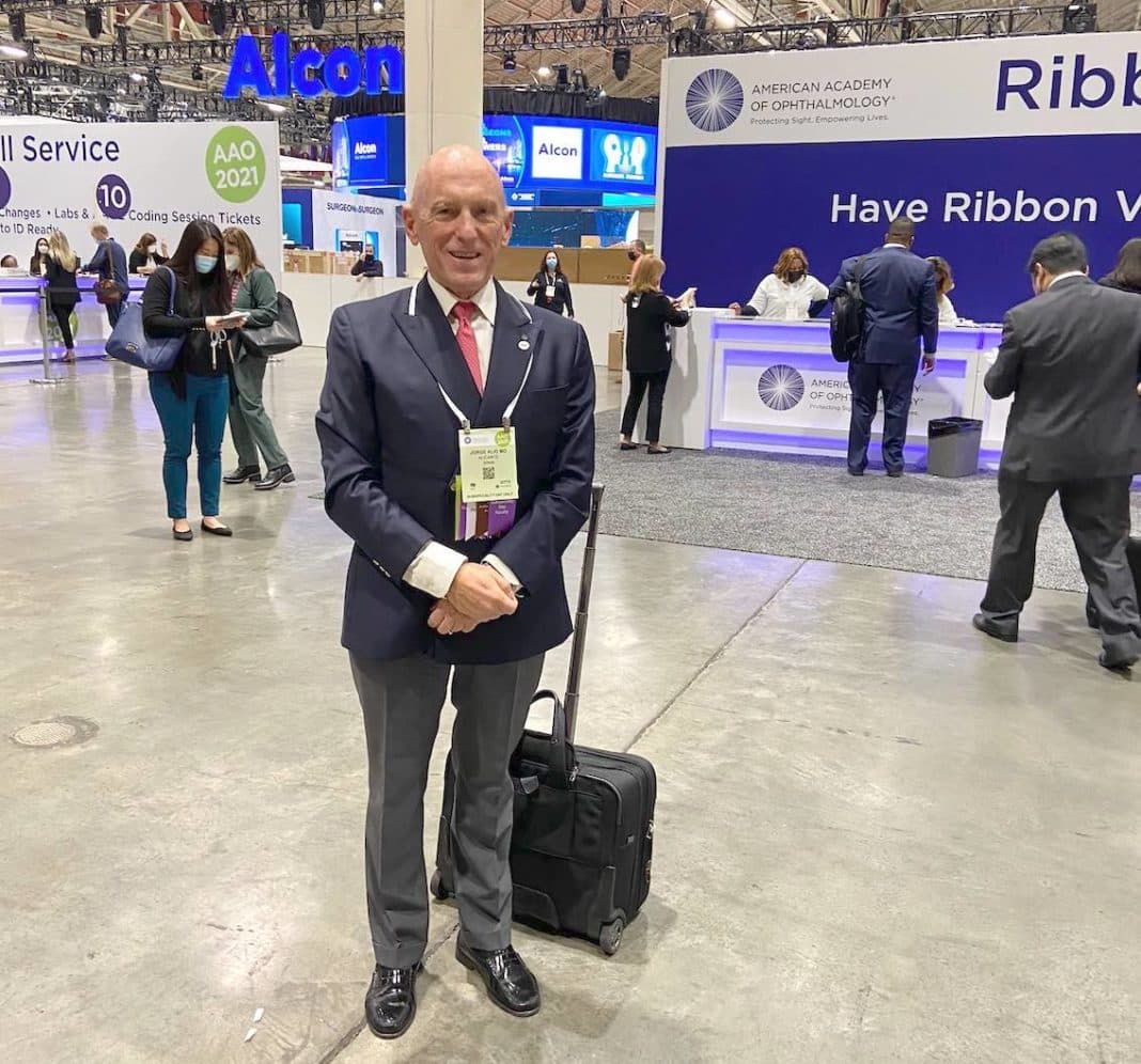 Dr. Jorge Alió travelled to New Orleans to participate in the special event