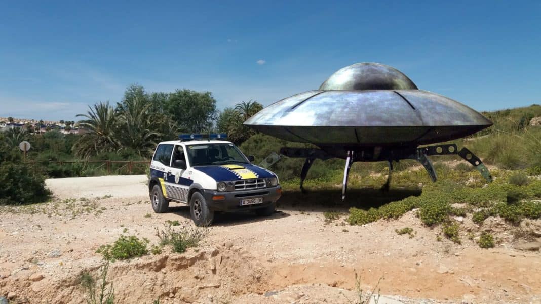 Flying saucer illegally parked in Elche