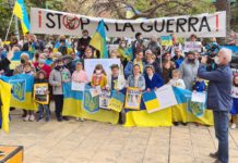 Tusenvis demonstrerer i Torrevieja mot russisk invasjon av Ukraina Demonstrasjon i Torrevieja mot Putins aggresjon