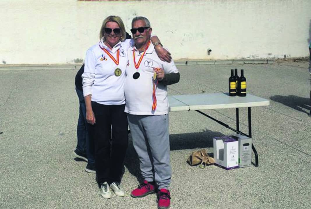 Las Salinas charity Mixed triples petanca competition
