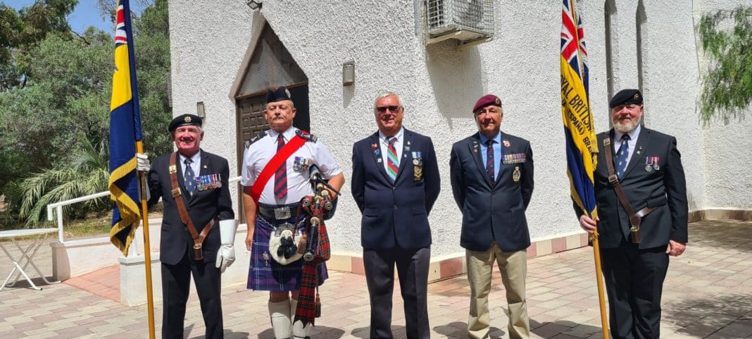 5. Falklands Veterans, Pipe Major Brian Day, Peter McWatt and Kevin Bridge