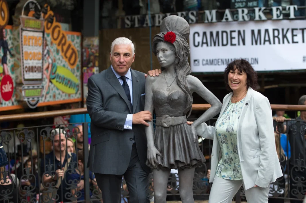 In 2014 a life-size bronze statue of singer Amy Winehouse was unveiled in Camden