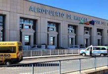 To timers ventetid for å gå av flyet