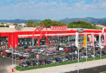 Torrevieja Approves Bauhaus Store and Two Supermarkets in La Hoya Bauhaus, a German multinational specializing in home improvement, hardware, DIY, and garden products, faced delays of more than a year after competitor Leroy Merlin, which operates two stores in Orihuela Costa, successfully appealed the initial license granted in August 2024.