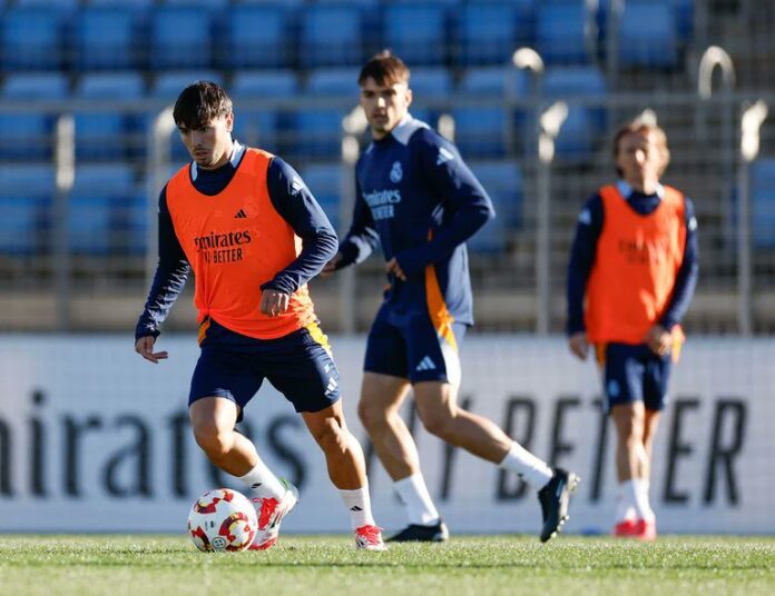 El Real Madrid está navegando en aguas turbulentas después de una humillante derrota ante el Barcelona en la final de la Supercopa de España en Yeddah el pasado fin de semana.