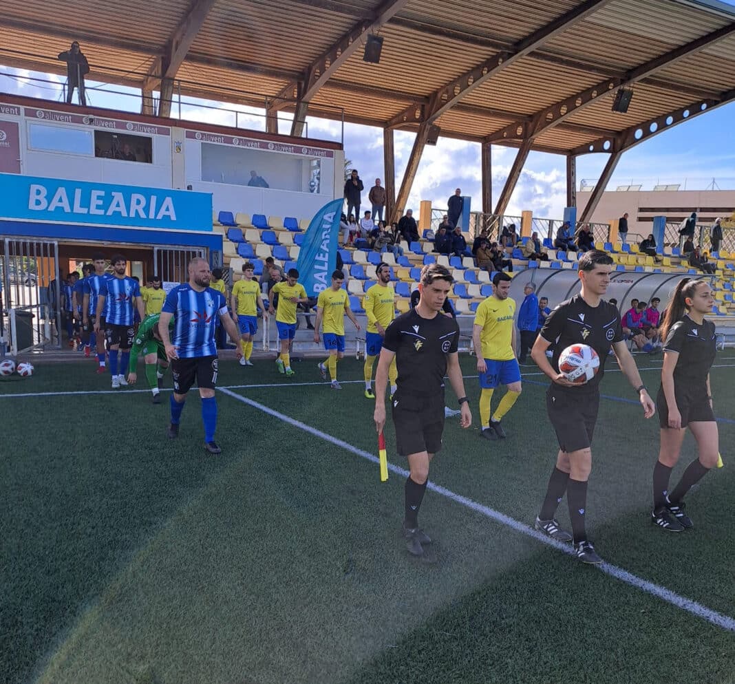 Despite the stadium’s 3,000 capacity, fewer than 500 fans were in attendance to witness the visitors take early command.