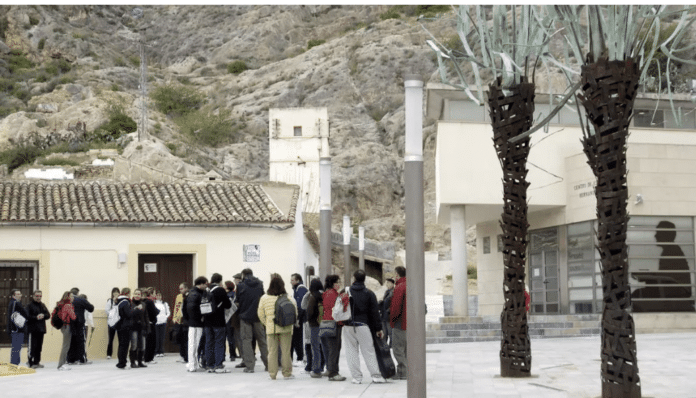 The alleged leader of an illegal scrap metal sales ring at Orihuela City Council has invoked his right not to testify during a court session.