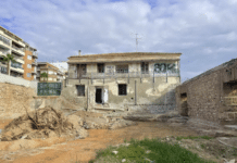 PSOE Accuses Mayor of Neglecting Historic Eras de la Sal PSOE spokesperson Bárbara Soler said the site’s archaeological remains were left exposed to weather damage and vandalism, without proper fencing or surveillance.