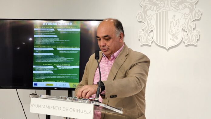 The Councilor for Rural Development, Víctor Valverde, has announced the launch of the 2024-2027 LEADER grants