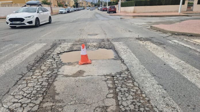« Orihuela Costa ne peut plus être le quartier oublié de la municipalité. C'est un territoire clé, générateur de richesses, qui mérite une gestion sérieuse, professionnelle et transparente », a conclu Isidro Grao.