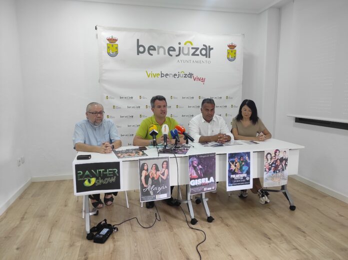 Le maire, Vicente Cases, a invité tous les habitants et visiteurs à participer avec joie et respect. Le programme complet est disponible sur le site officiel de la ville&nbsp;: www.benejuzar.es.