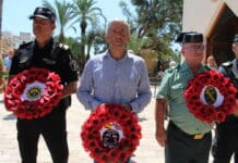 Britiske og spanske samfunn hedrer sikkerhetsstyrkene og de væpnede styrkene i Mil Palmeras En spesielt rørende seremoni fant sted lørdag på Capilla de las Mil Palmeras, som markerte det første arrangementet for Forsvarets dag organisert av Torrevieja-avdelingen av Royal Naval Association (RNATB),