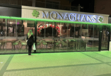 Mann fra Merseyside identifisert og varetektsfengslet etter dødelig skyting av to skotter i spansk bar Michael Terrence Riley, 44, møtte i Westminster Magistrates' Court lørdag 14. juni, og markerte dermed starten på utleveringsprosessen som spanske myndigheter hadde begjært.