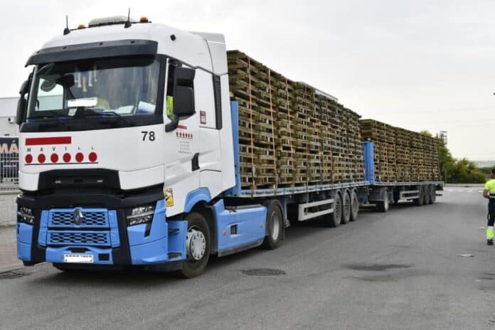 Totalt er det anlagt 19,800 XNUMX lineære meter med stive, behandlede gangveier i tre.