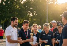 Zomercompetitie Las Salinas levert € 1639 op voor weeshuis Er werden trofeeën en medailles uitgereikt aan de winnaars en deelnemers tot en met de 3e plaats in zowel de vrijdag- als de woensdagcompetitie.