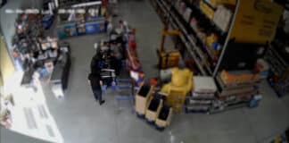Supermarkedranergjeng med macheter og falske rifler arrestert i Málaga • Gjengen brukte vold og trusler mot butikkansatte og kunder for å stjele dagens inntekter.