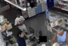 Armed Robber Arrested After Violent Hold-Up in Santa Pola Supermarket After purchasing an item at the checkout, he pulled out a concealed handgun and pointed it at the cashier, demanding the contents of the till.