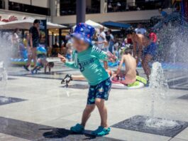 W prowincji Alicante upał, temperatury przekraczają 45°C Ochłoda na bulwarze Zenia