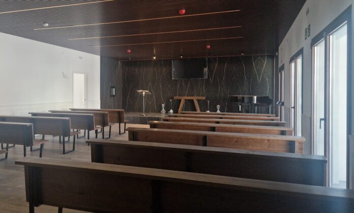 1000074344 El nuevo Orihuela Costa Tanatorio, construido por Pompas Fúnebres Samper SL, será inaugurado formalmente el próximo jueves por los alcaldes de Orihuela y Pilar de la Horadada.