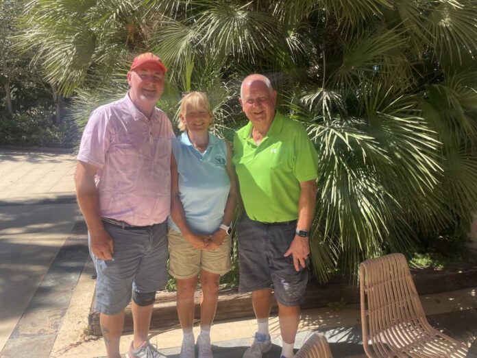 Z wielką przyjemnością powitaliśmy ponownie kilka znajomych twarzy z Wielkiej Brytanii, a szczególnie cieszymy się, że możemy powitać naszego najnowszego członka, Nika Evansa — witamy w Towarzystwie!