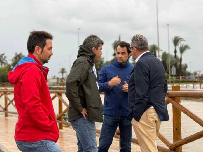 Le maire Eduardo Dolón salue le professionnalisme et le travail acharné de tous les membres du CECOPAL dans la gestion de l'urgence climatique