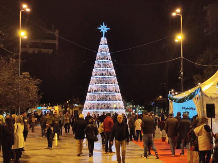 Het tweede contract betreft de organisatie van de kerstmarkt in het stadscentrum, die van 5 tot en met 24 december plaatsvindt op de Plaza de la Centuria Romana, met een totaalbudget van € 72,282.98.