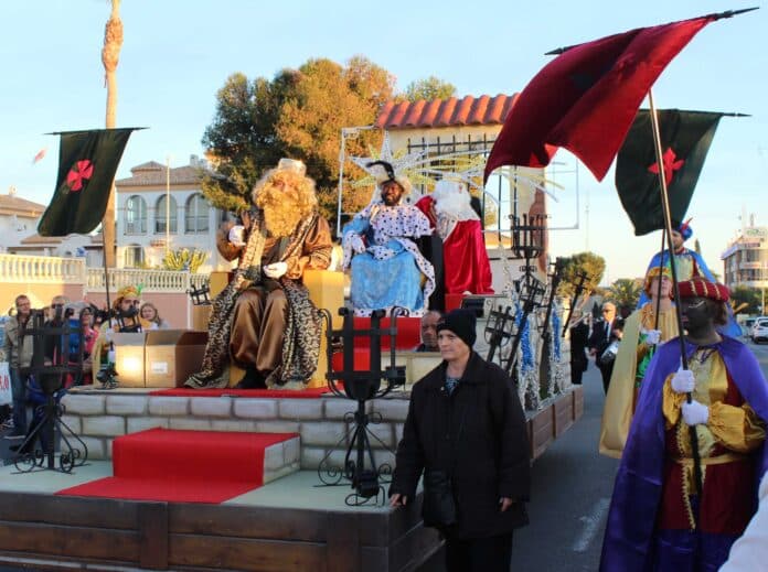 De gemeenteraad van Orihuela heeft een aanbesteding aangekondigd voor de organisatie, uitvoering en coördinatie van evenementen ter voorbereiding op Kerstmis in december